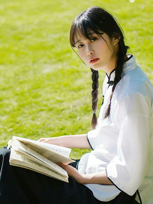 传奇教练的“秘技”——战术思维让球队如虎添翼,传奇足球教练