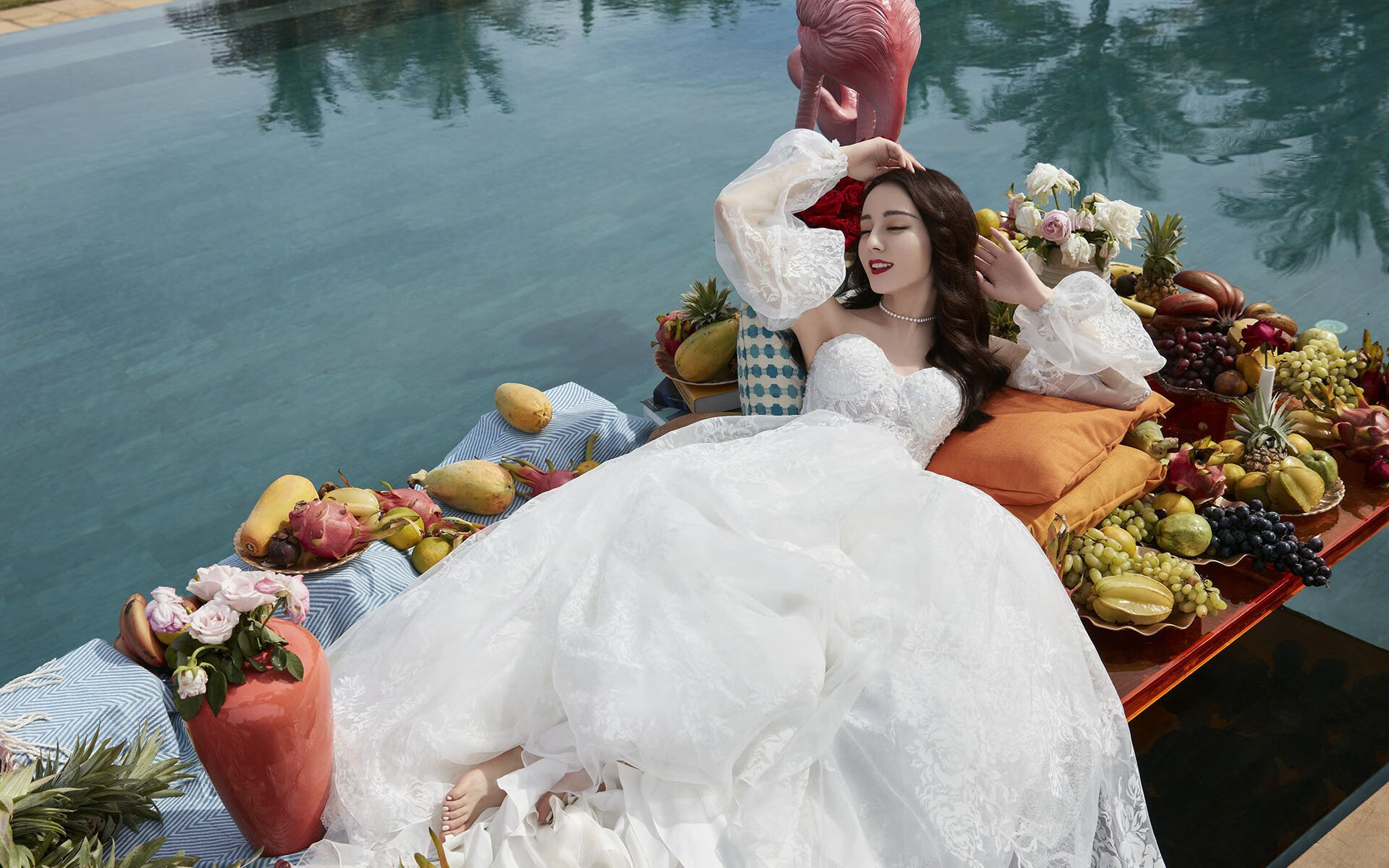 大型海岸线冲浪挑战赛，浪花追逐的青春梦想，冲浪的海域